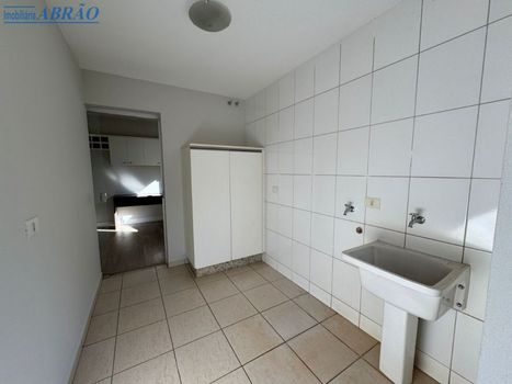 Foto 13 do(a) Casa em Condomínio de 3 quartos à venda em Parque das Laranjeiras, Maringá