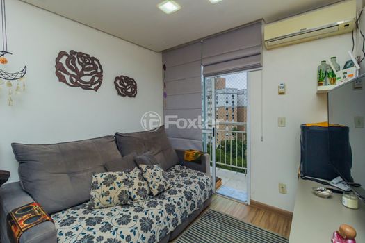 Foto 2 do(a) Apartamento de 3 quartos à venda em Jardim Carvalho, Porto Alegre