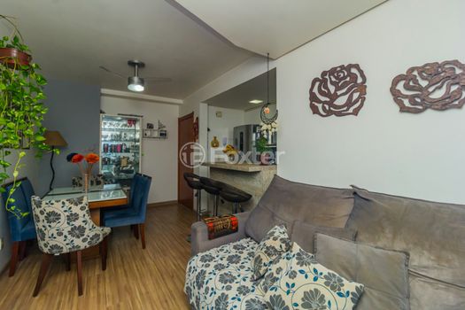 Foto 4 do(a) Apartamento de 3 quartos à venda em Jardim Carvalho, Porto Alegre