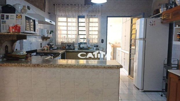 Foto 16 do(a) Casa de 7 quartos à venda em Chácara Seis de Outubro, São Paulo