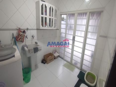 Foto 41 do(a) Casa de 4 quartos à venda em Jardim Altos de Santana I, Jacareí
