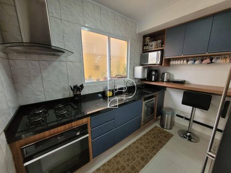 Foto 6 do(a) Casa em Condomínio de 3 quartos à venda em Jardim Petrópolis, Cotia