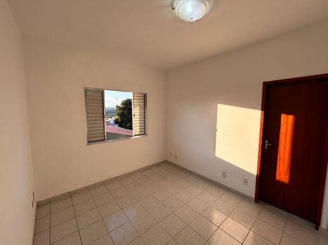 Foto 29 do(a) Casa de 3 quartos à venda em Vila Galvão, Jundiaí