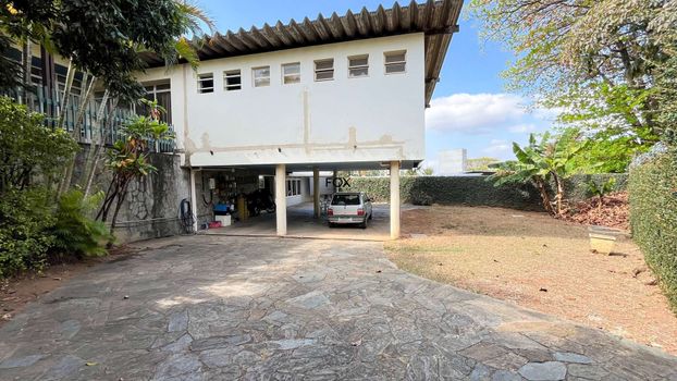 Foto 30 do(a) Casa de 7 quartos à venda em Cidade Jardim, Belo Horizonte