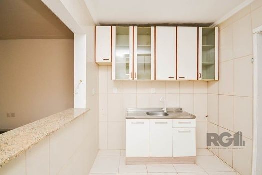Foto 4 do(a) Flat de 2 quartos à venda em Santana, Porto Alegre