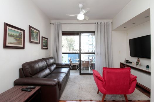 Foto 3 do(a) Apartamento de 3 quartos à venda em Jardim Londrina, São Paulo