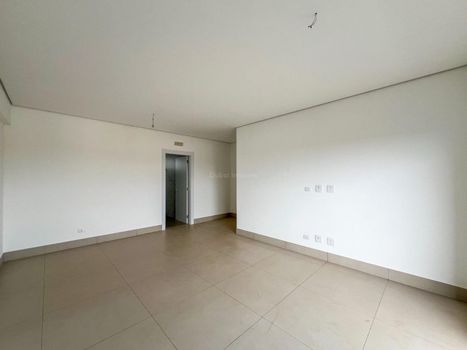 Foto 22 do(a) Apartamento de 4 quartos à venda em Zona 01, Maringá