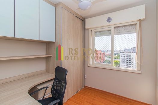 Foto 13 do(a) Apartamento de 3 quartos à venda em Chácara das Pedras, Porto Alegre
