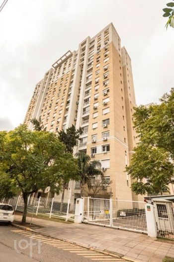 Foto 41 do(a) Apartamento de 3 quartos à venda em Vila Ipiranga, Porto Alegre