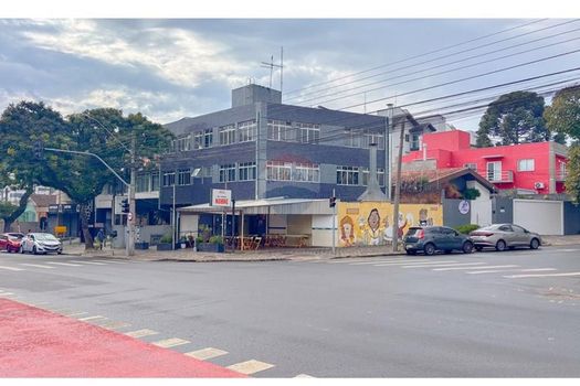 Foto 4 do(a) Sala / Conjunto Comercial de 4 quartos à venda em Água Verde, Curitiba