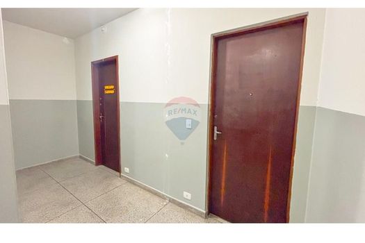 Foto 10 do(a) Sala / Conjunto Comercial de 4 quartos à venda em Água Verde, Curitiba