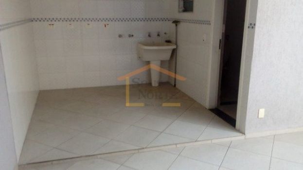 Foto 15 do(a) Casa de 3 quartos à venda em Recreio São Jorge, Guarulhos