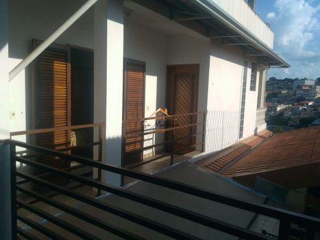 Foto 1 do(a) Casa de 3 quartos à venda em Jardim Pacaembu, Jundiaí