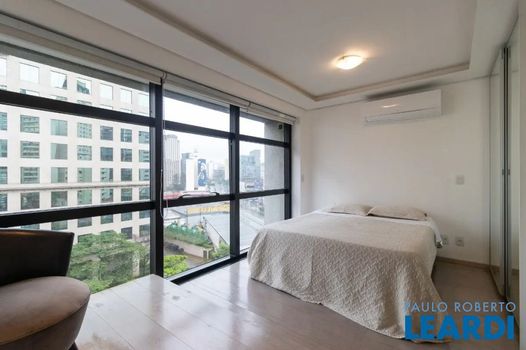 Foto 8 do(a) Apartamento false à venda em Vila Nova Conceição, São Paulo
