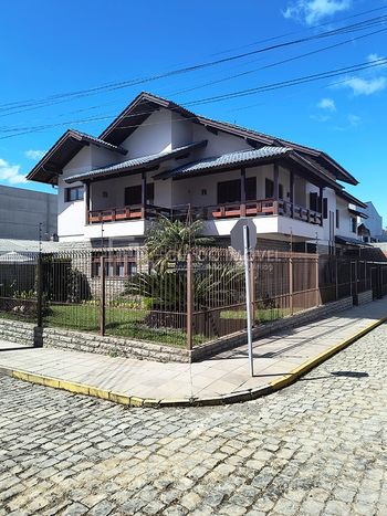Foto 3 do(a) Casa de 3 quartos à venda em Bela Vista, Caxias do Sul