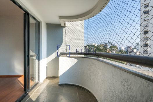 Foto 3 do(a) Apartamento de 3 quartos à venda em Vila Suzana, São Paulo