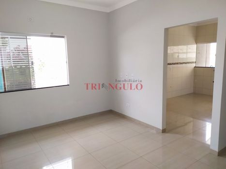 Foto 4 do(a) Casa de 3 quartos à venda em Parque Residencial Interlagos II, Umuarama