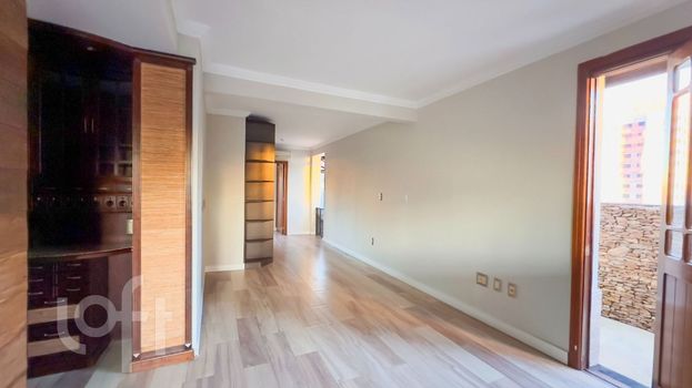Foto 37 do(a) Apartamento de 4 quartos à venda em Passo da Areia, Porto Alegre