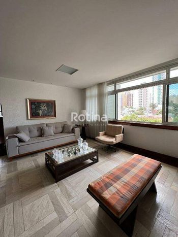 Foto 3 do(a) Apartamento de 3 quartos à venda em Osvaldo Rezende, Uberlândia