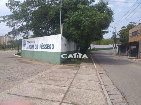 Foto 3 do(a) Casa de 3 quartos à venda em Jardim Helian, São Paulo