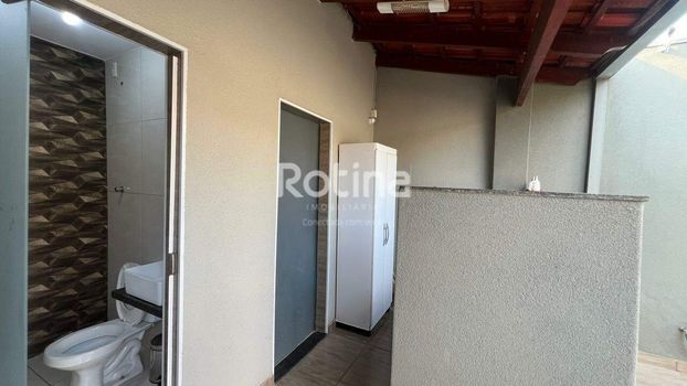 Foto 16 do(a) Casa de 3 quartos à venda em Jardim Europa, Uberlândia