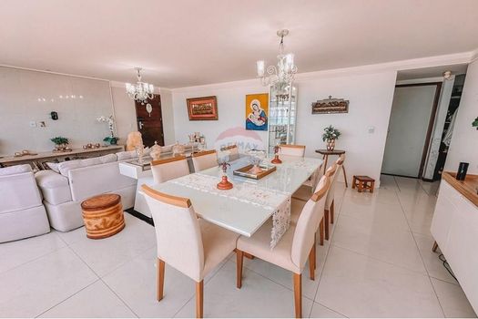 Foto 12 do(a) Apartamento de 4 quartos à venda em Areia Preta, Natal