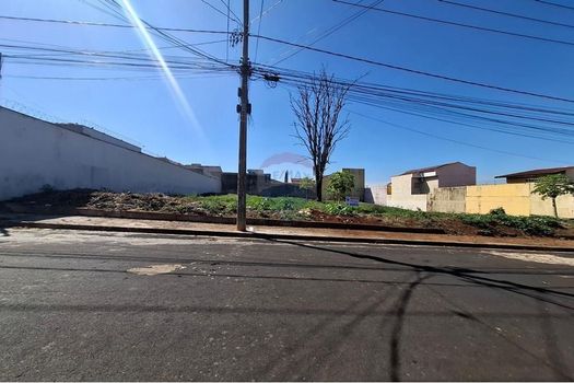 Foto 18 do(a) Terreno false à venda em Vila Monte Alegre, Ribeirão Preto