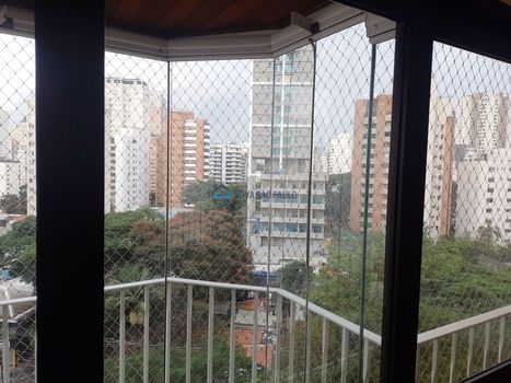 Foto 3 do(a) Apartamento de 3 quartos à venda em Moema, São Paulo