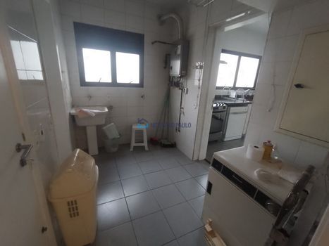 Foto 22 do(a) Apartamento de 3 quartos à venda em Moema, São Paulo