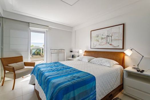 Foto 26 do(a) Apartamento de 4 quartos à venda em Ponta das Canas, Florianópolis