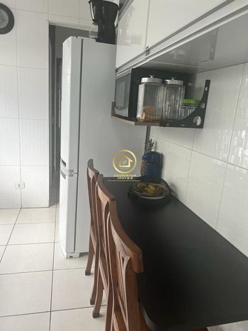 Foto 23 do(a) Casa de 2 quartos à venda em Vila Zat, São Paulo
