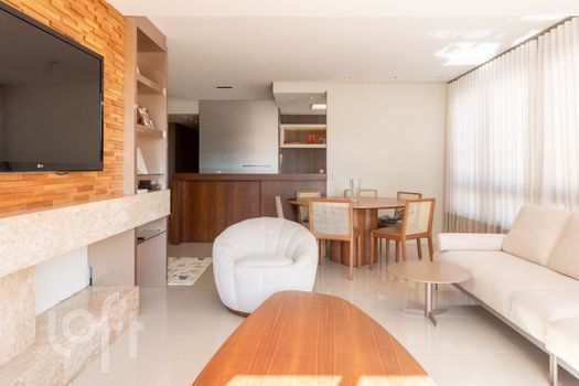 Foto 5 do(a) Apartamento de 3 quartos à venda em Petrópolis, Porto Alegre