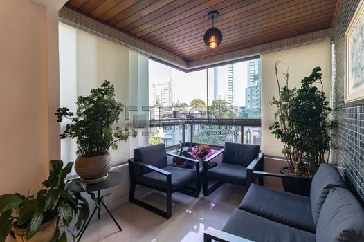 Foto 8 do(a) Apartamento de 3 quartos à venda em Aclimação, São Paulo
