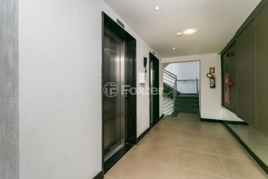 Foto 42 do(a) Apartamento de 3 quartos à venda em Passo da Areia, Porto Alegre