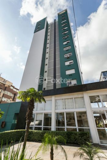 Foto 44 do(a) Apartamento de 3 quartos à venda em Passo da Areia, Porto Alegre
