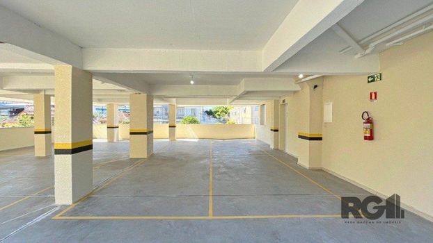 Foto 9 do(a) Flat de 2 quartos à venda em Menino Deus, Porto Alegre