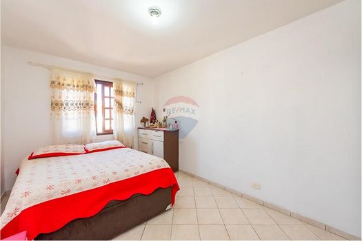 Foto 48 do(a) Casa de 7 quartos à venda em Fazendinha, Curitiba