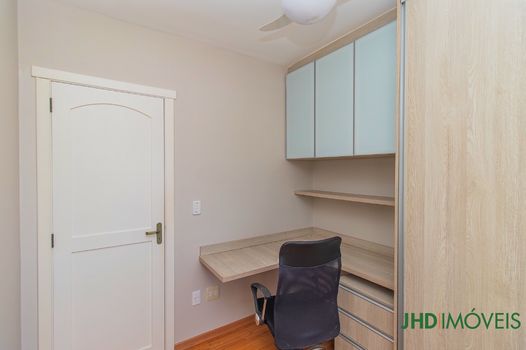 Foto 14 do(a) Apartamento de 3 quartos à venda em Chácara das Pedras, Porto Alegre