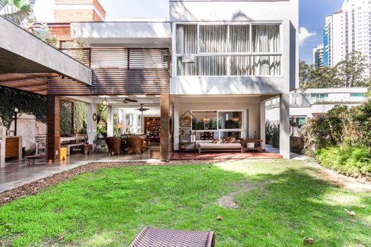 Foto 13 do(a) Casa em Condomínio de 4 quartos à venda em Jardim Morumbi, São Paulo