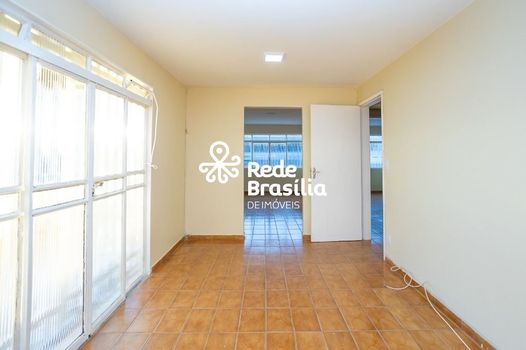 Foto 5 do(a) Apartamento de 4 quartos para alugar em Guará II, Brasília