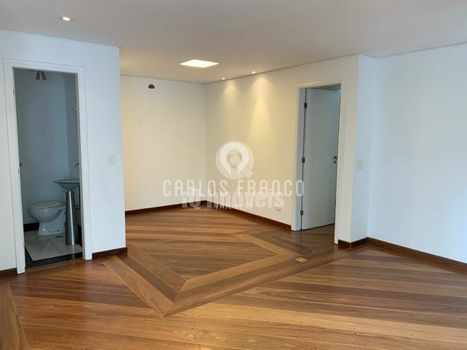 Foto 3 do(a) Apartamento de 4 quartos à venda em Vila Andrade, São Paulo