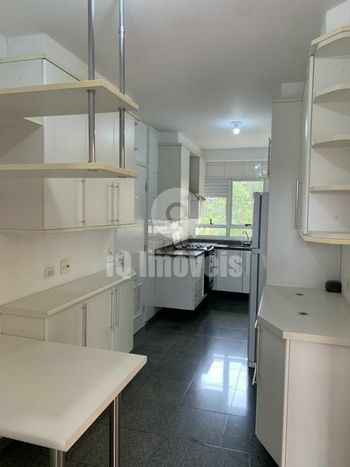 Foto 11 do(a) Apartamento de 4 quartos à venda em Vila Andrade, São Paulo