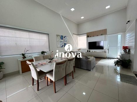Foto 5 do(a) Casa em Condomínio de 3 quartos à venda em Estância dos Ipês, Uberaba