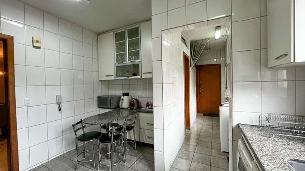 Foto 27 do(a) Apartamento de 4 quartos à venda em Santo Antônio, Belo Horizonte