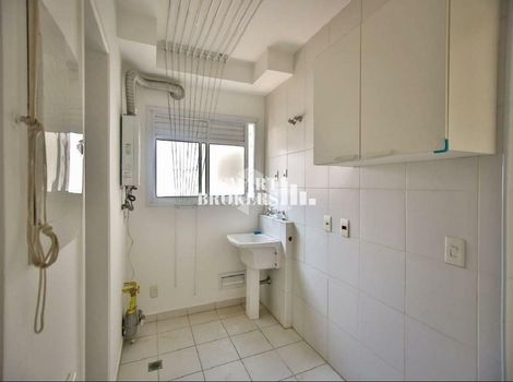 Foto 11 do(a) Apartamento de 3 quartos à venda em Vila Firmiano Pinto, São Paulo