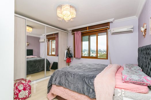 Foto 9 do(a) Apartamento de 3 quartos à venda em Jardim Itu, Porto Alegre