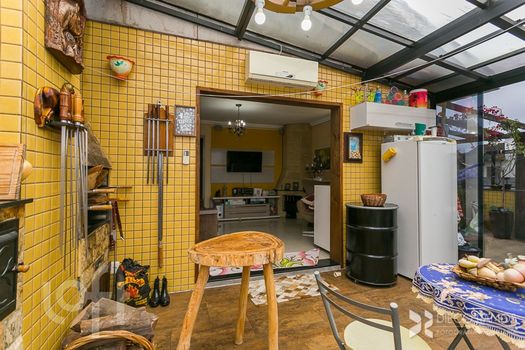 Foto 27 do(a) Apartamento de 3 quartos à venda em Jardim Itu, Porto Alegre