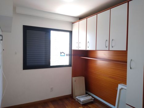 Foto 3 do(a) Apartamento de 3 quartos à venda em Bosque da Saúde, São Paulo