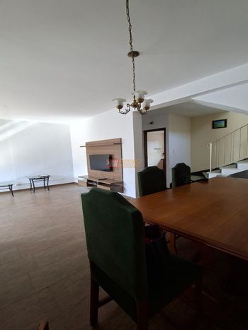 Foto 10 do(a) Casa de 4 quartos à venda em Vila Liviero, São Paulo