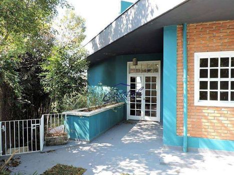 Foto 3 do(a) Casa em Condomínio de 6 quartos para alugar em Jardim Marilu, Carapicuíba
